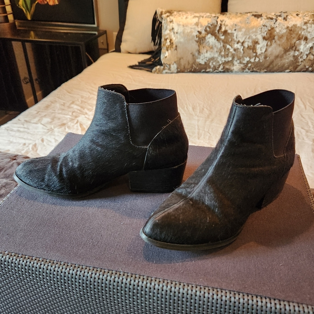 Steve Madden Hair on Hide leather shoes